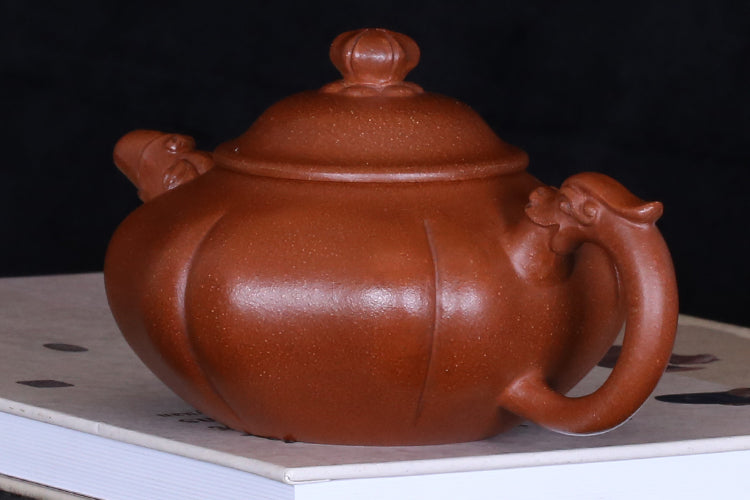 Master work yixing purple clay teapot 320 ml-PCT016