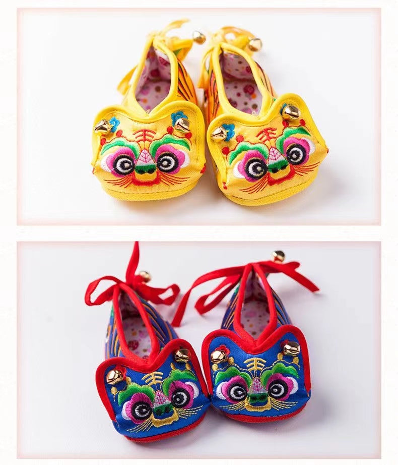 Tiger-head shoes soft soled baby shoes cloth shoes hand embroidered Chinese style- IM319