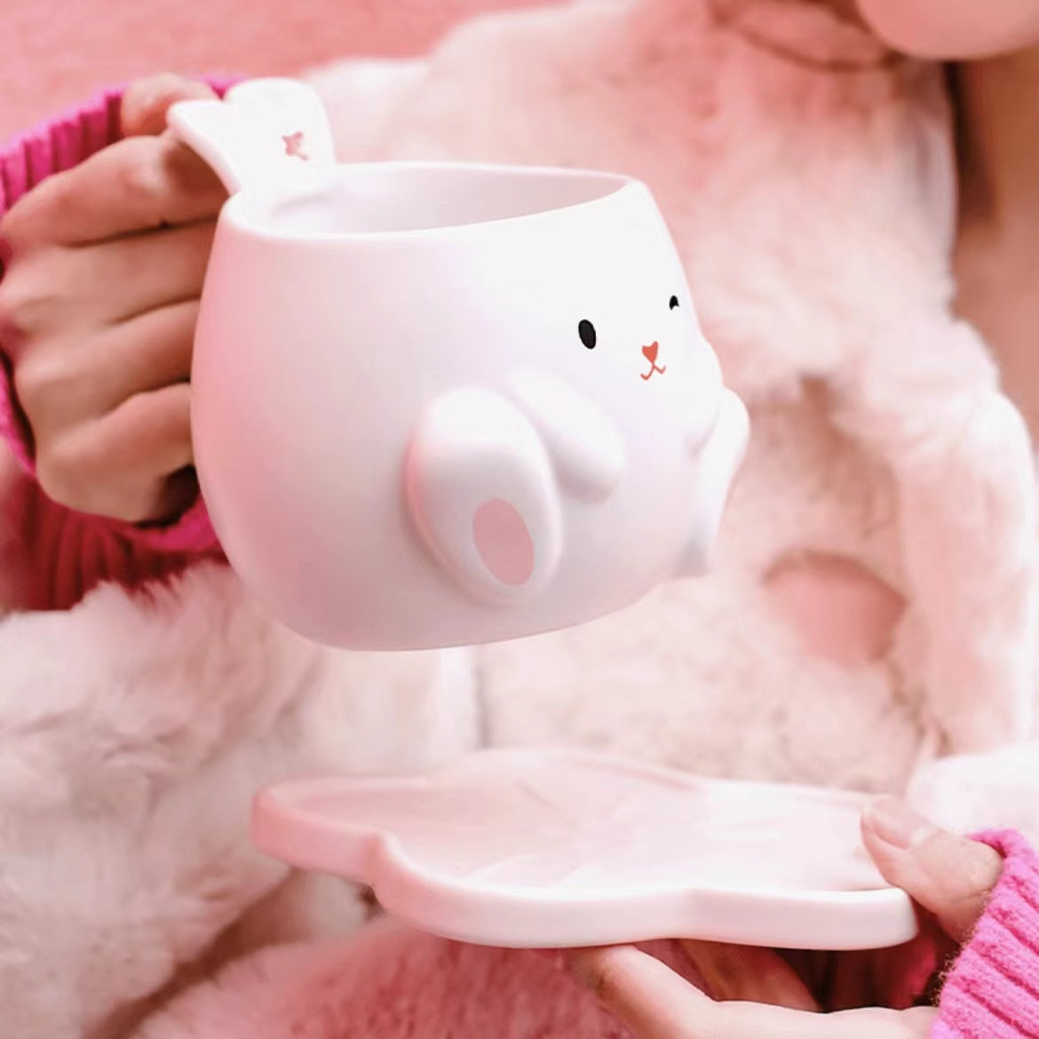 Starbucks - Cute rabbit peach blossom mug 355ml