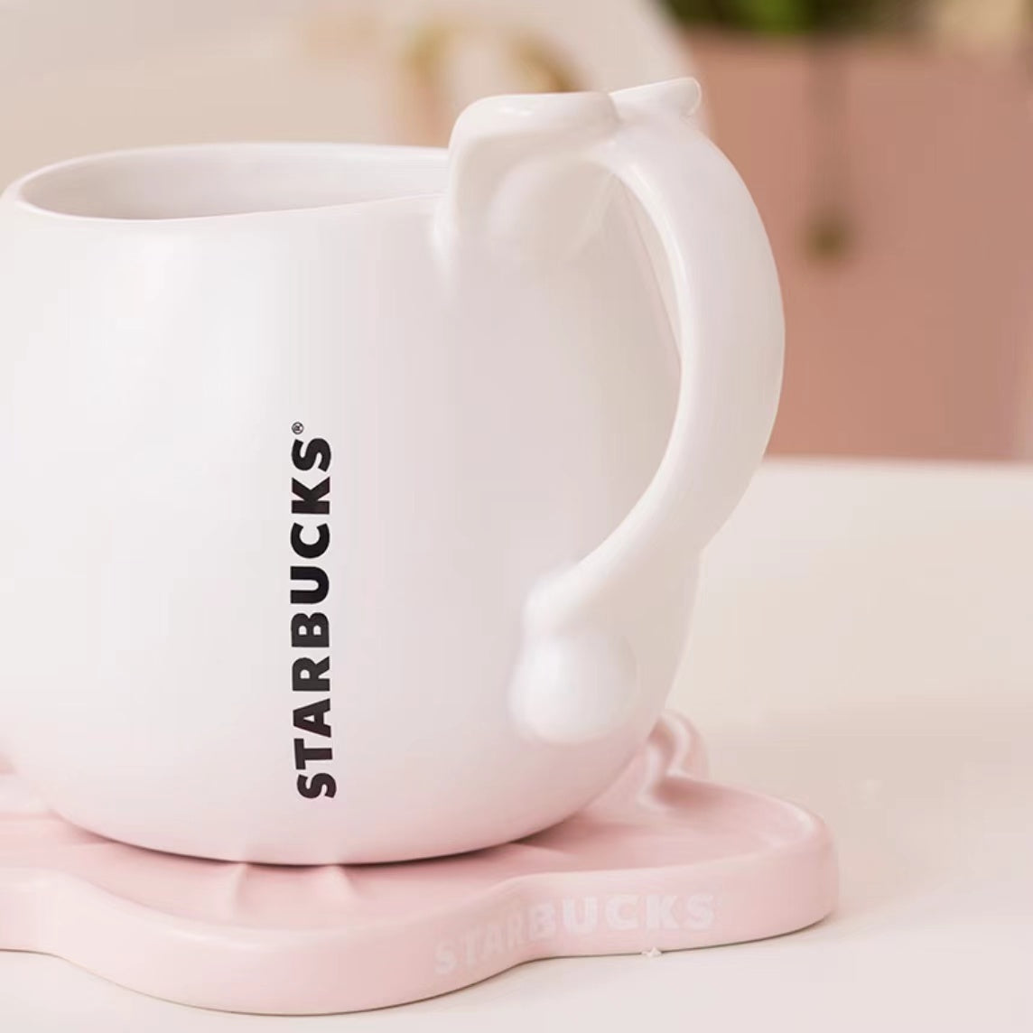 Starbucks - Cute rabbit peach blossom mug 355ml