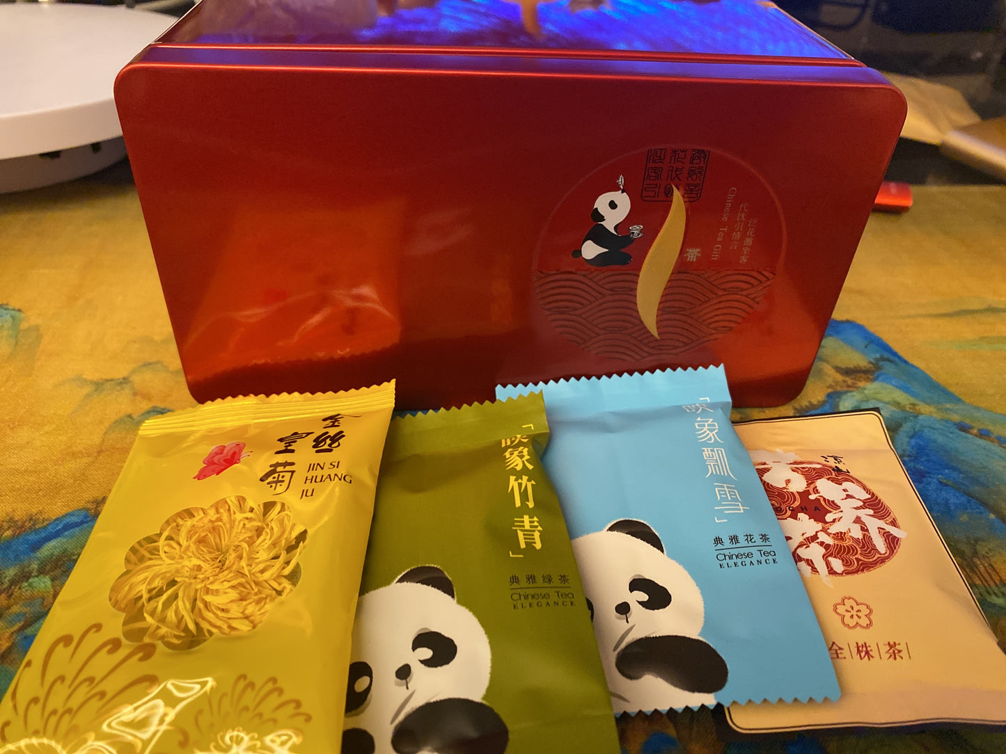 Tea samples with 20 packs